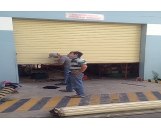 Sửa Cửa Cuốn Bị Kẹt Không Xuống Được ở Biên Hòa, Đồng Nai 0906 940 899