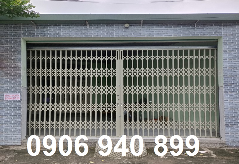 Giá Cửa Sắt Kéo Đài Loan Không Lá